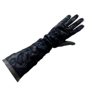 Beautiful Nina Ricci Black Lambskin Silk Leather and Lace Gloves. Pristine cond.
